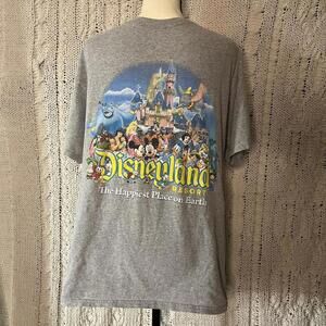 Vintage Disneyland Resort The Happiest Place On Earth grey t-shirt. Size medium